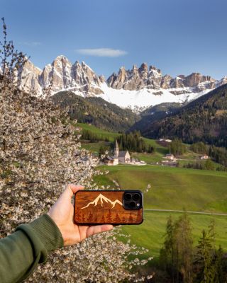 Dort, wo das Signal endet, beginnt die Ruhe. 🌱 Liebst du die Stille des Waldes, Ausblicke, die dir den Atem rauben, und...