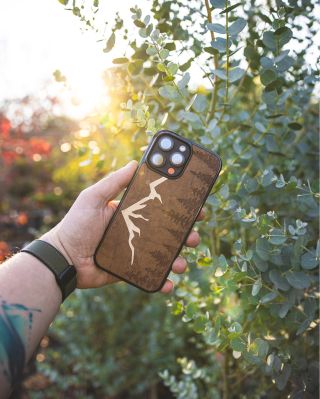 Unser Kunde Jan hat uns sein Foto mit der Berggipfel-Hülle geschickt, und es ist atemberaubend! ⛰️ Schicken Sie uns auch...